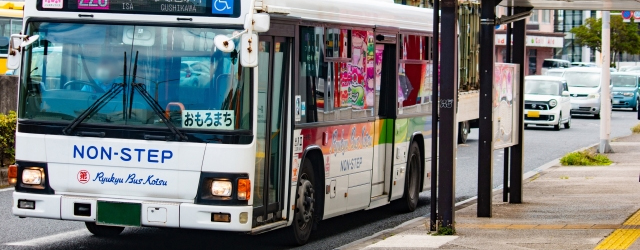 沖縄でタクシー・バス・ホテル送迎なら「沖縄 e-ハイヤー」へ|路線バス