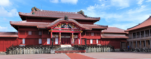 沖縄でタクシー・バス・ホテル送迎なら「沖縄 e-ハイヤー」へ|体験ツアー